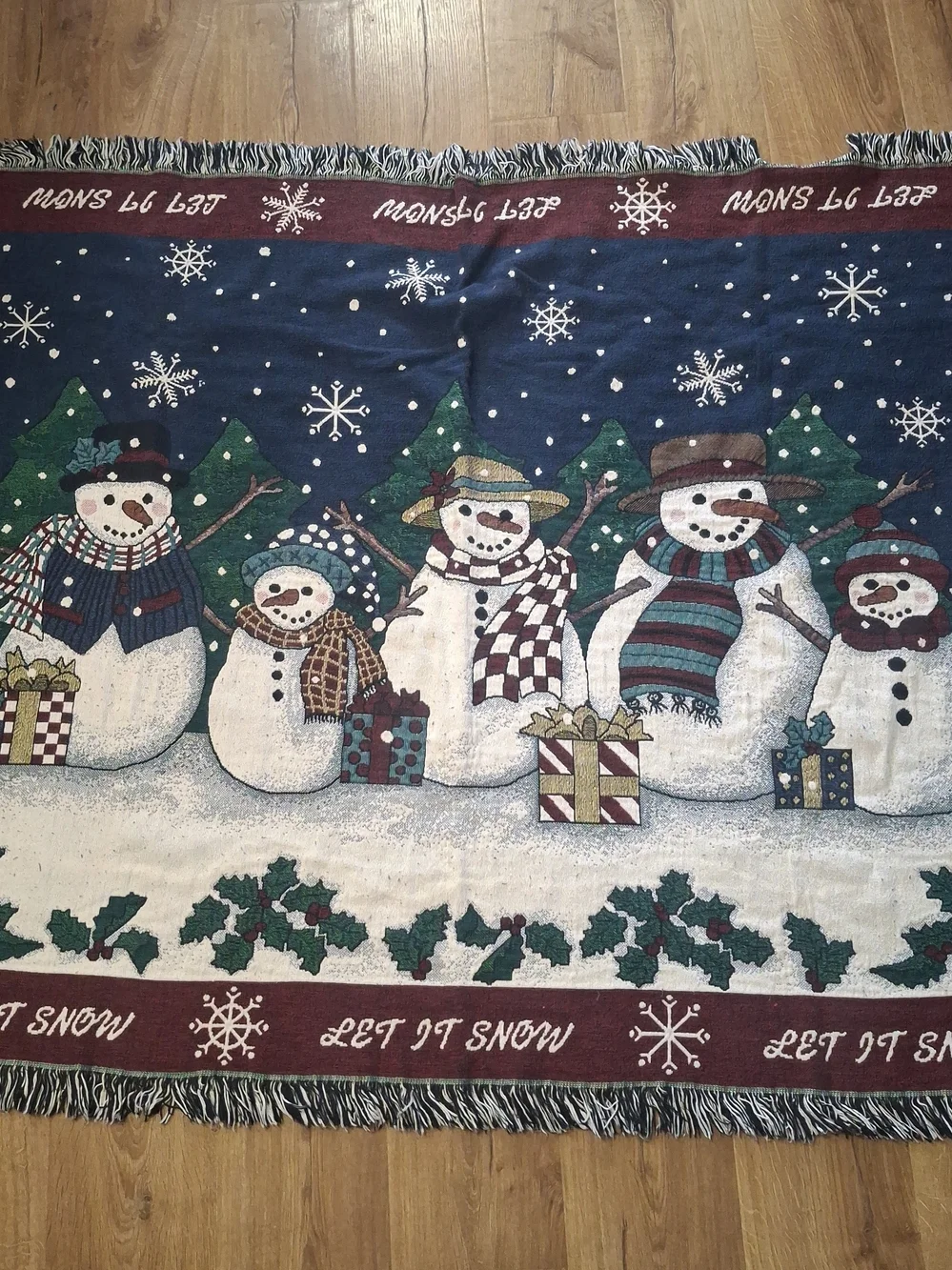 Vintage Chatham Quilt Let It Snow” 72” X 56”